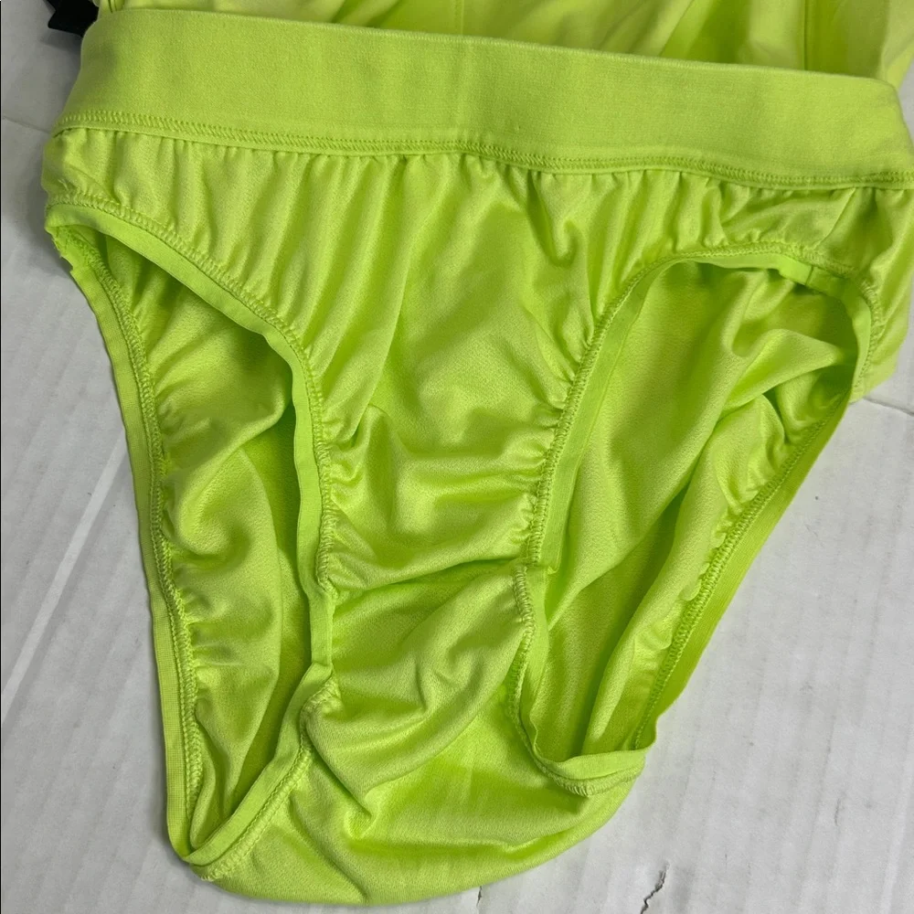 The North Face Wander Athletic Pull-On Short Women's‎ Size XS Sharp Green NWT